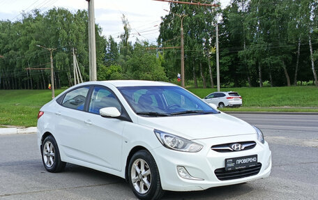 Hyundai Solaris II рестайлинг, 2011 год, 645 000 рублей, 7 фотография