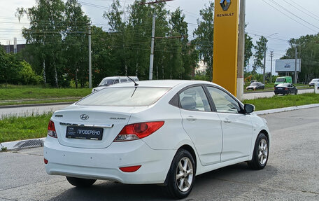 Hyundai Solaris II рестайлинг, 2011 год, 645 000 рублей, 9 фотография