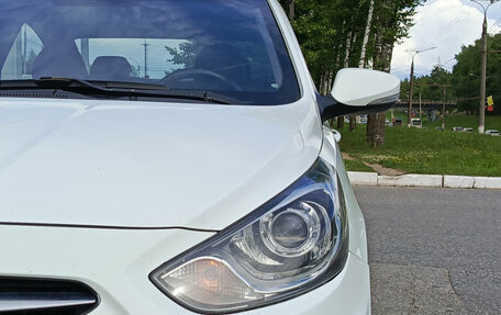 Hyundai Solaris II рестайлинг, 2011 год, 645 000 рублей, 21 фотография