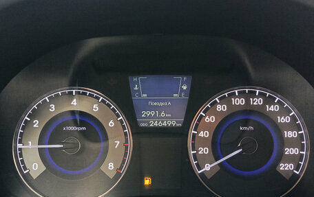 Hyundai Solaris II рестайлинг, 2011 год, 645 000 рублей, 17 фотография