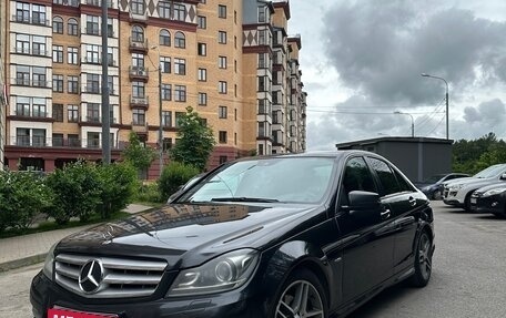 Mercedes-Benz C-Класс, 2011 год, 1 300 000 рублей, 1 фотография