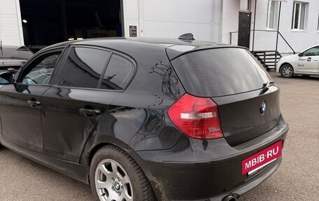 BMW 1 серия, 2009 год, 380 000 рублей, 2 фотография