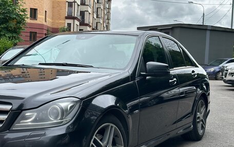 Mercedes-Benz C-Класс, 2011 год, 1 300 000 рублей, 4 фотография