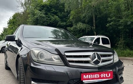 Mercedes-Benz C-Класс, 2011 год, 1 300 000 рублей, 9 фотография