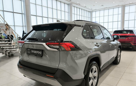 Toyota RAV4, 2020 год, 3 599 000 рублей, 5 фотография