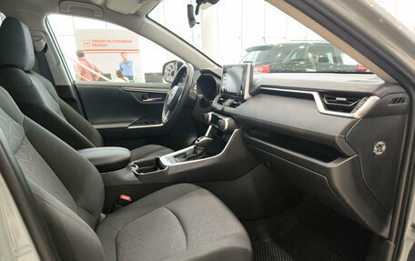 Toyota RAV4, 2020 год, 3 599 000 рублей, 11 фотография