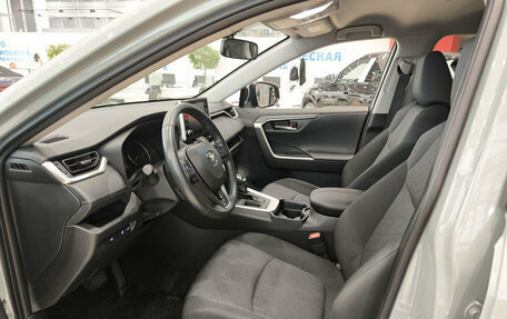 Toyota RAV4, 2020 год, 3 599 000 рублей, 16 фотография