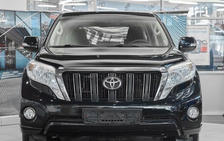 Toyota Land Cruiser Prado 150 рестайлинг 2, 2016 год, 3 499 000 рублей, 2 фотография