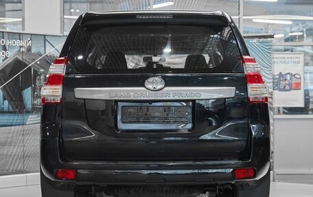 Toyota Land Cruiser Prado 150 рестайлинг 2, 2016 год, 3 499 000 рублей, 5 фотография