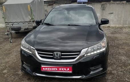 Honda Accord IX рестайлинг, 2013 год, 1 450 000 рублей, 1 фотография