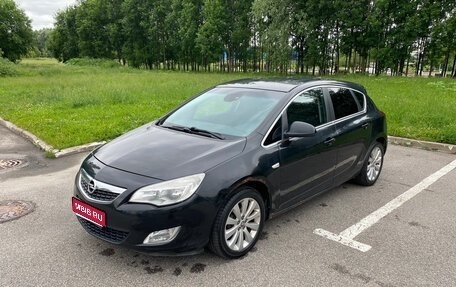 Opel Astra J, 2011 год, 599 000 рублей, 1 фотография
