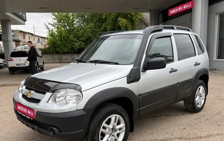 Chevrolet Niva I рестайлинг, 2018 год, 820 000 рублей, 1 фотография