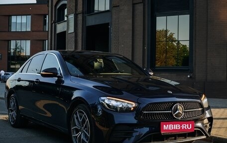 Mercedes-Benz E-Класс, 2020 год, 5 300 000 рублей, 1 фотография
