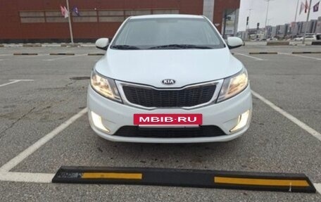 KIA Rio III рестайлинг, 2014 год, 650 000 рублей, 2 фотография