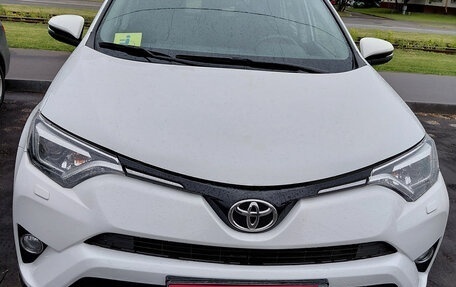 Toyota RAV4, 2019 год, 2 600 000 рублей, 1 фотография