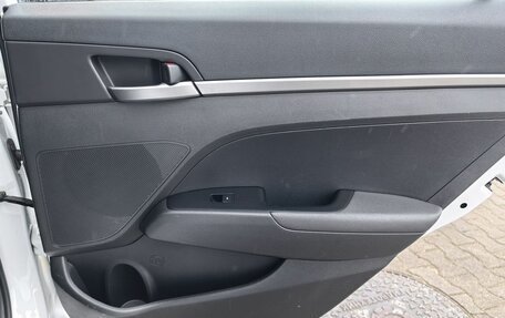 Hyundai Elantra VI рестайлинг, 2017 год, 1 599 000 рублей, 14 фотография