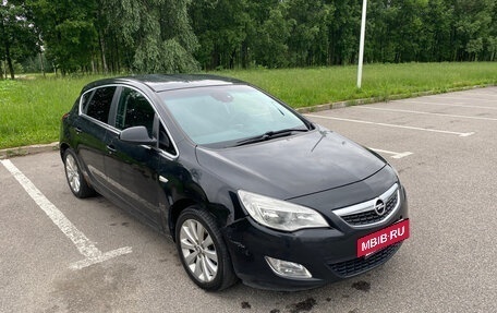Opel Astra J, 2011 год, 599 000 рублей, 3 фотография