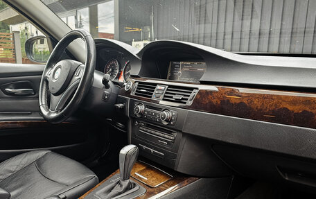 BMW 3 серия, 2010 год, 1 990 000 рублей, 9 фотография