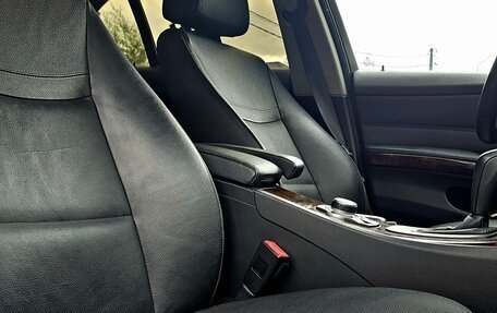 BMW 3 серия, 2010 год, 1 990 000 рублей, 13 фотография