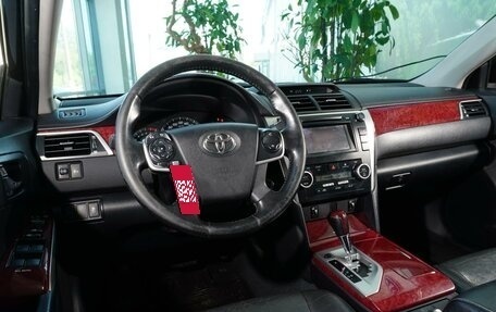 Toyota Camry, 2014 год, 1 648 000 рублей, 10 фотография