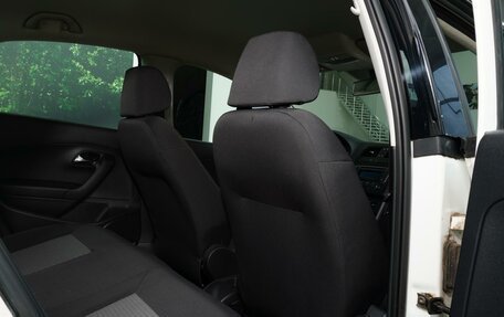 Volkswagen Polo VI (EU Market), 2013 год, 909 000 рублей, 15 фотография