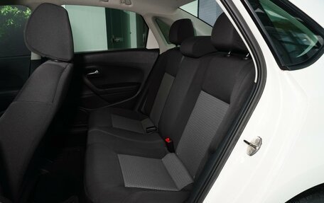 Volkswagen Polo VI (EU Market), 2013 год, 909 000 рублей, 13 фотография