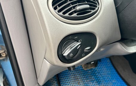 Ford Focus IV, 2000 год, 180 000 рублей, 9 фотография