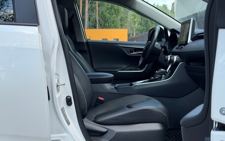 Toyota RAV4, 2021 год, 3 280 000 рублей, 25 фотография