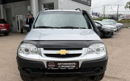 Chevrolet Niva I рестайлинг, 2018 год, 820 000 рублей, 2 фотография