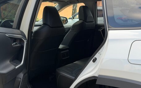 Toyota RAV4, 2021 год, 3 280 000 рублей, 36 фотография
