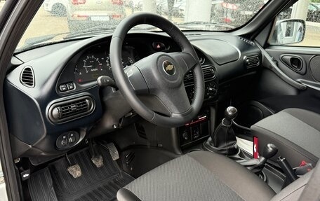 Chevrolet Niva I рестайлинг, 2018 год, 820 000 рублей, 11 фотография