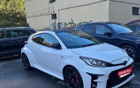 Toyota Yaris, 2021 год, 3 350 000 рублей, 16 фотография