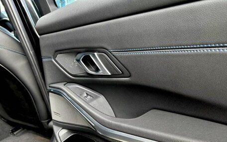BMW 3 серия, 2024 год, 3 300 000 рублей, 13 фотография