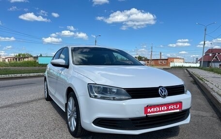 Volkswagen Jetta VI, 2013 год, 1 050 000 рублей, 3 фотография