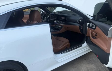 Mercedes-Benz E-Класс, 2019 год, 4 000 000 рублей, 5 фотография