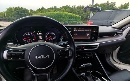 KIA K5, 2021 год, 2 250 000 рублей, 13 фотография