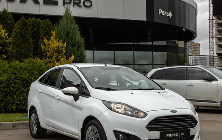 Ford Fiesta, 2016 год, 898 000 рублей, 2 фотография