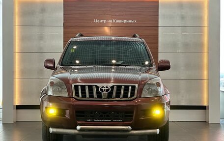Toyota Land Cruiser Prado 120 рестайлинг, 2007 год, 2 249 900 рублей, 2 фотография