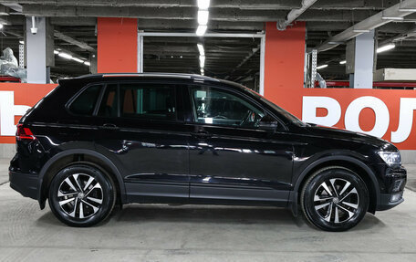 Volkswagen Tiguan II, 2019 год, 2 197 000 рублей, 5 фотография