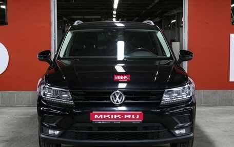Volkswagen Tiguan II, 2019 год, 2 197 000 рублей, 3 фотография