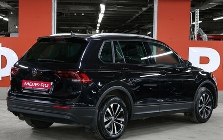 Volkswagen Tiguan II, 2019 год, 2 197 000 рублей, 6 фотография