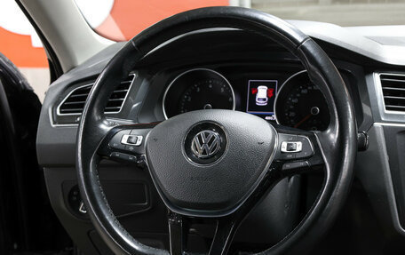 Volkswagen Tiguan II, 2019 год, 2 197 000 рублей, 17 фотография
