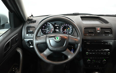 Skoda Yeti I рестайлинг, 2011 год, 980 000 рублей, 8 фотография