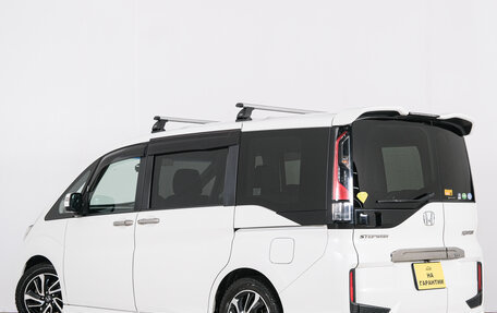 Honda Stepwgn IV, 2015 год, 1 699 000 рублей, 4 фотография