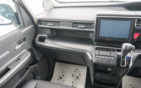 Honda Stepwgn IV, 2015 год, 1 699 000 рублей, 11 фотография
