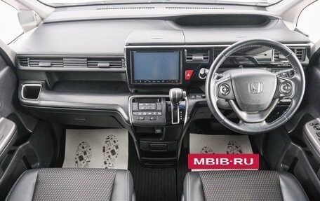 Honda Stepwgn IV, 2015 год, 1 699 000 рублей, 10 фотография