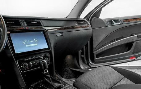 Skoda Superb III рестайлинг, 2012 год, 1 350 000 рублей, 9 фотография