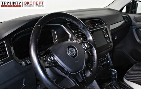 Volkswagen Tiguan II, 2019 год, 2 197 000 рублей, 10 фотография