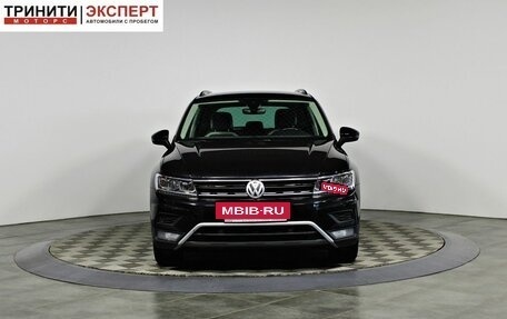 Volkswagen Tiguan II, 2019 год, 2 197 000 рублей, 2 фотография