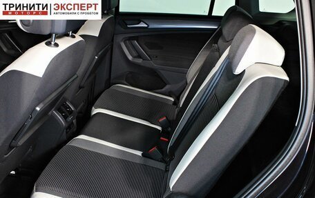 Volkswagen Tiguan II, 2019 год, 2 197 000 рублей, 15 фотография